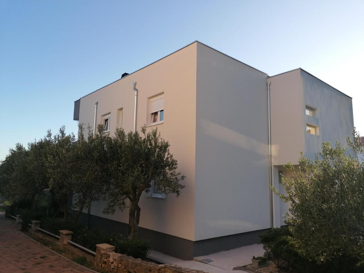Apartments Lota Starigrad Paklenica Eksteriør billede