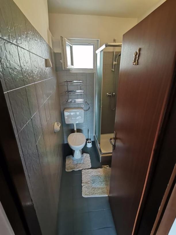 Apartments Lota Starigrad Paklenica Eksteriør billede