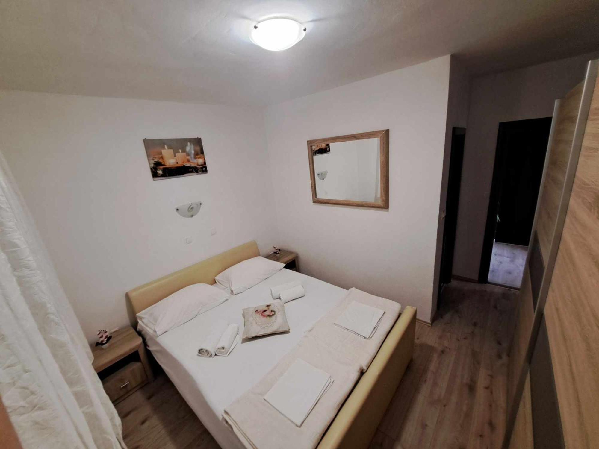 Apartments Lota Starigrad Paklenica Eksteriør billede